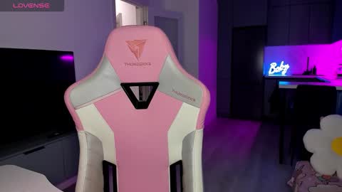 Emi online show from 10, 2, 2026