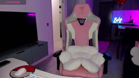 Emi online show from 25, 2, 2026