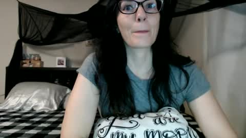 Snapshot of wrenleigh chatting on 26, 7, 2026 Crystal Lake online show from 26, 7, 2026