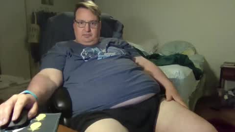 Snapshot of wrensroom chatting on 24, 2, 2025 Wren Valentino online show from 24, 2, 2025