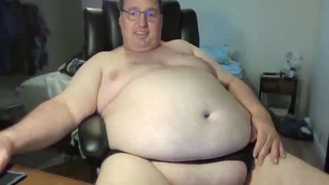 Snapshot of wrensroom chatting on 1, 3, 2025 Wren Valentino online show from 1, 3, 2025