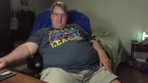 Snapshot of wrensroom chatting on 7, 3, 2025 Wren Valentino online show from 7, 3, 2025