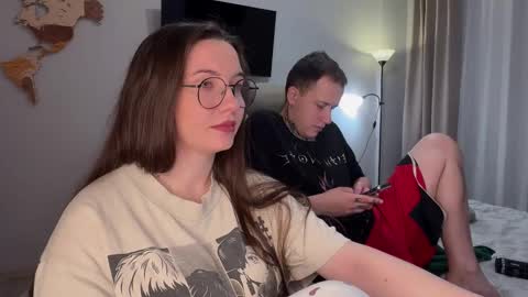 Snapshot of wwow_meow chatting on 16, 11, 2025 Eric and Christine 3 online show from 16, 11, 2025