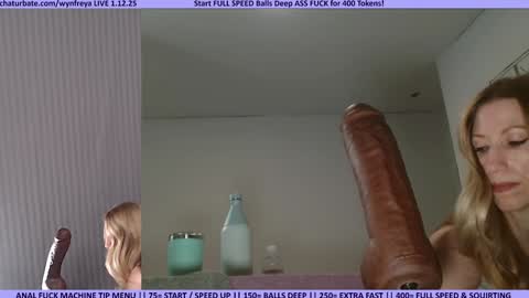 Snapshot of wynfreya chatting on 12, 1, 2025 Wyn online show from 12, 1, 2025