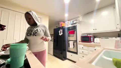 Wynter Heat online show from 5, 2, 2025