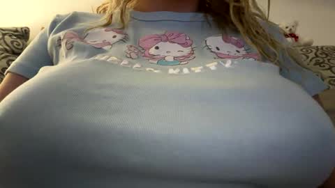 Mariah  online show from 23, 10, 2025