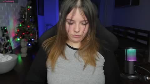 Snapshot of x_nirvana_x chatting on 17, 1, 2025 LOVE NERDS ONLY online show from 17, 1, 2025