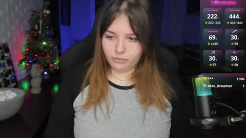 Snapshot of x_nirvana_x chatting on 17, 1, 2025 LOVE NERDS ONLY online show from 17, 1, 2025