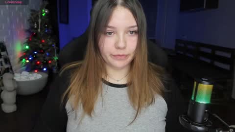 Snapshot of x_nirvana_x chatting on 25, 1, 2025 LOVE NERDS ONLY online show from 25, 1, 2025