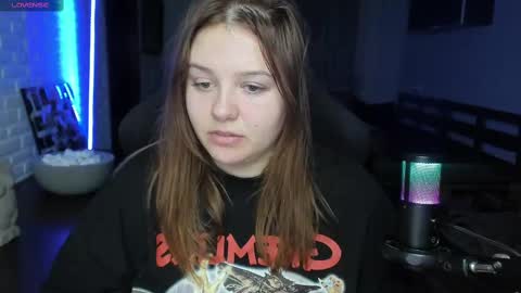 Snapshot of x_nirvana_x chatting on 24, 2, 2025 LOVE NERDS ONLY online show from 24, 2, 2025