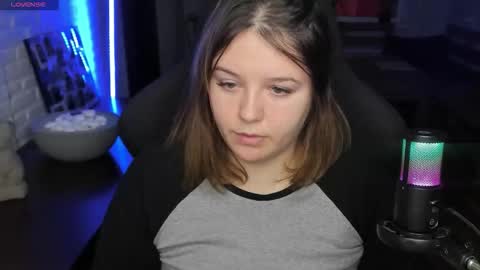 Snapshot of x_nirvana_x chatting on 8, 10, 2025 LOVE NERDS ONLY online show from 8, 10, 2025