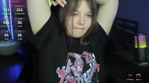 Snapshot of x_nirvana_x chatting on 31, 10, 2025 LOVE NERDS ONLY online show from 31, 10, 2025