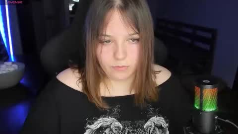 Snapshot of x_nirvana_x chatting on 14, 11, 2025 LOVE NERDS ONLY online show from 14, 11, 2025