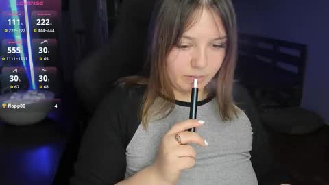 Snapshot of x_nirvana_x chatting on 17, 11, 2025 LOVE NERDS ONLY online show from 17, 11, 2025