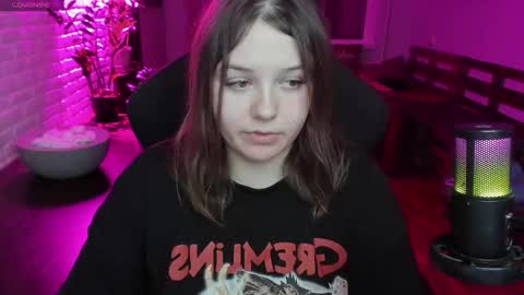 Snapshot of x_nirvana_x chatting on 5, 12, 2025 LOVE NERDS ONLY online show from 5, 12, 2025