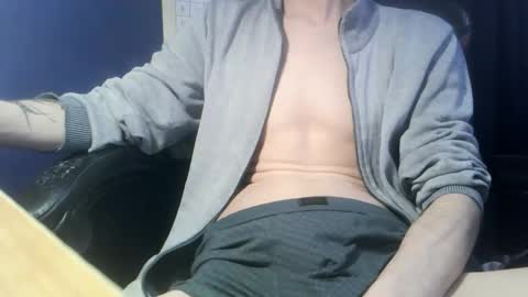 Snapshot of x_patri_x chatting on 25, 10, 2025 x_patri_x online show from 25, 10, 2025