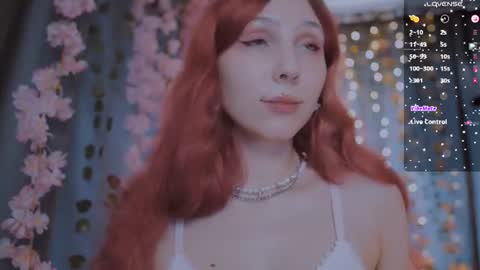 Snapshot of x_sexykitten666_x chatting on 12, 7, 2026 Lucy online show from 12, 7, 2026