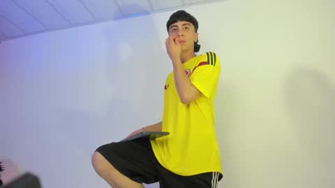 Snapshot of xaandergrey chatting on 9, 11, 2025 xaanderGrey online show from 9, 11, 2025