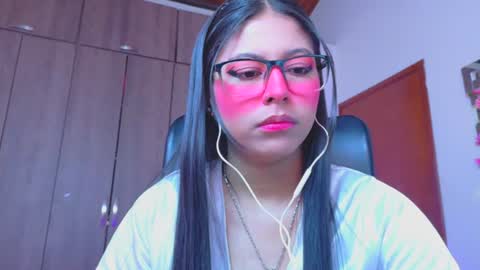 Snapshot of xallysonx_ chatting on 23, 6, 2026 XALLYSONX online show from 23, 6, 2026