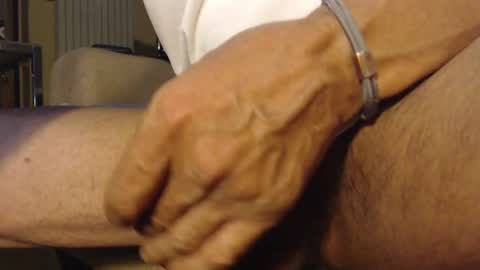 Snapshot of xanax2019 chatting on 8, 3, 2025 xanax2019 online show from 8, 3, 2025