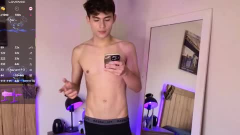 Snapshot of xander_card chatting on 10, 9, 2025 Xander Cardona online show from 10, 9, 2025