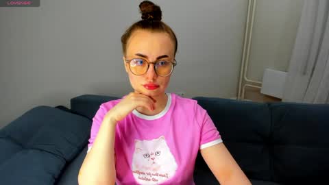 Snapshot of xapka_lapka chatting on 12, 5, 2026 Alice online show from 12, 5, 2026