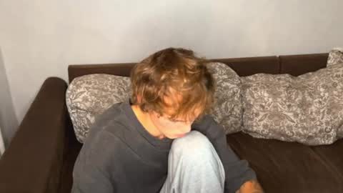 Snapshot of xavier_200 chatting on 2, 10, 2025 Xavier PVT open online show from 2, 10, 2025