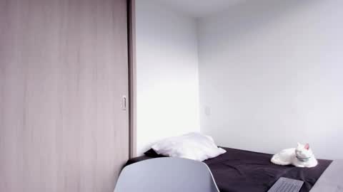 Xavier online show from 4, 3, 2025