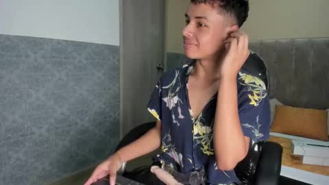 xavier fox   online show from 25, 2, 2026