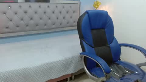 Snapshot of xavii_18_ chatting on 9, 2, 2025 xavii_18_ online show from 9, 2, 2025