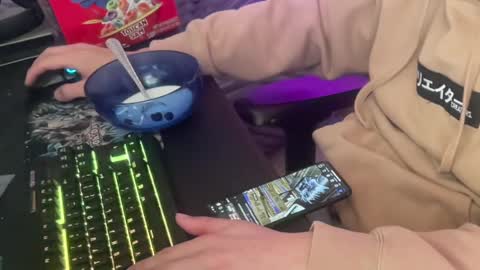 Snapshot of xburst chatting on 18, 2, 2025 xburst online show from 18, 2, 2025