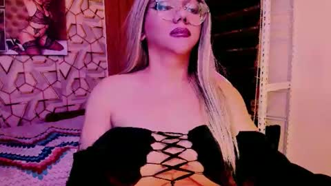 Snapshot of xdirtymistressx chatting on 2, 12, 2025 XDirtymistressX online show from 2, 12, 2025