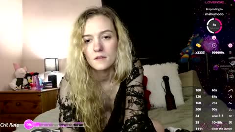 Snapshot of xelliee_rosex chatting on 2, 2, 2025 EllieeRose online show from 2, 2, 2025