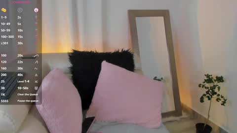 xena_bush online show from 22, 4, 2026