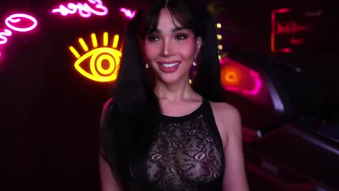 Snapshot of xforyoureyesonlyx chatting on 4, 2, 2025 Anne online show from 4, 2, 2025