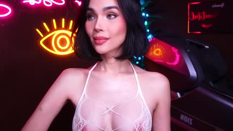 Snapshot of xforyoureyesonlyx chatting on 7, 3, 2025 Anne online show from 7, 3, 2025