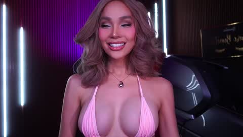 Snapshot of xforyoureyesonlyx chatting on 1, 11, 2025 Anne online show from 1, 11, 2025