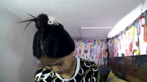 xgurlxlaloox online show from 10, 6, 2026