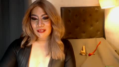 Snapshot of xhardcock2playx chatting on 14, 11, 2025 GODDESS KRISTEL online show from 14, 11, 2025