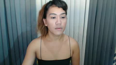 GWEN THOMPSON .......   online show from 12, 12, 2024