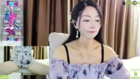 xiao_yue_ online show from 30, 6, 2026