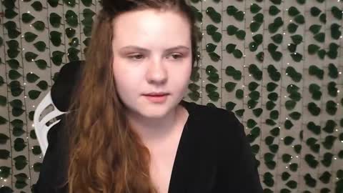Snapshot of xilana chatting on 25, 1, 2025 Lina online show from 25, 1, 2025