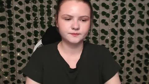 Snapshot of xilana chatting on 4, 2, 2025 Lina online show from 4, 2, 2025