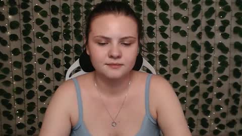 Snapshot of xilana chatting on 17, 2, 2025 Lina online show from 17, 2, 2025