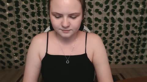 Snapshot of xilana chatting on 25, 2, 2025 Lina online show from 25, 2, 2025
