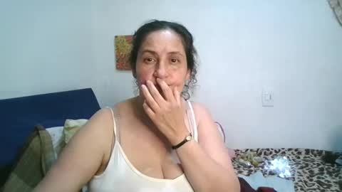 Ximena online show from 15, 4, 2026