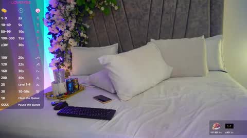 Snapshot of xkassandraxx chatting on 6, 10, 2025 Kassandra online show from 6, 10, 2025