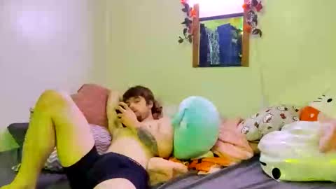 Snapshot of xkittymeowz chatting on 25, 11, 2025 xkittymeowz online show from 25, 11, 2025