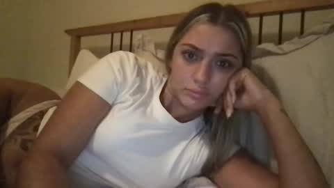 xkloeexo online show from 15, 12, 2025