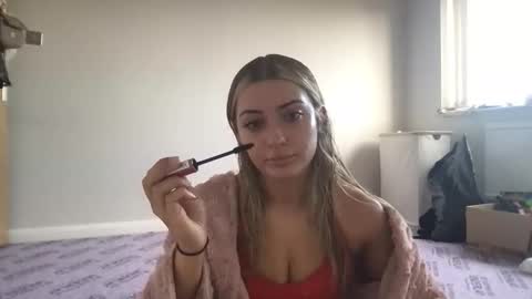 xkloeexo online show from 16, 12, 2025